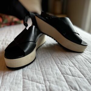 Vince Jenaya Chunky Heeled Platform Sandal Black